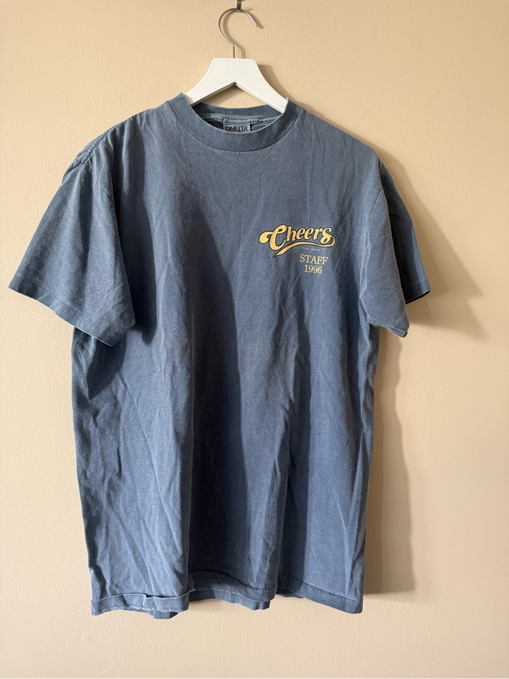 Vintage 1996 Cheers Bar Staff T-shirt Bull Finch Pub Medium